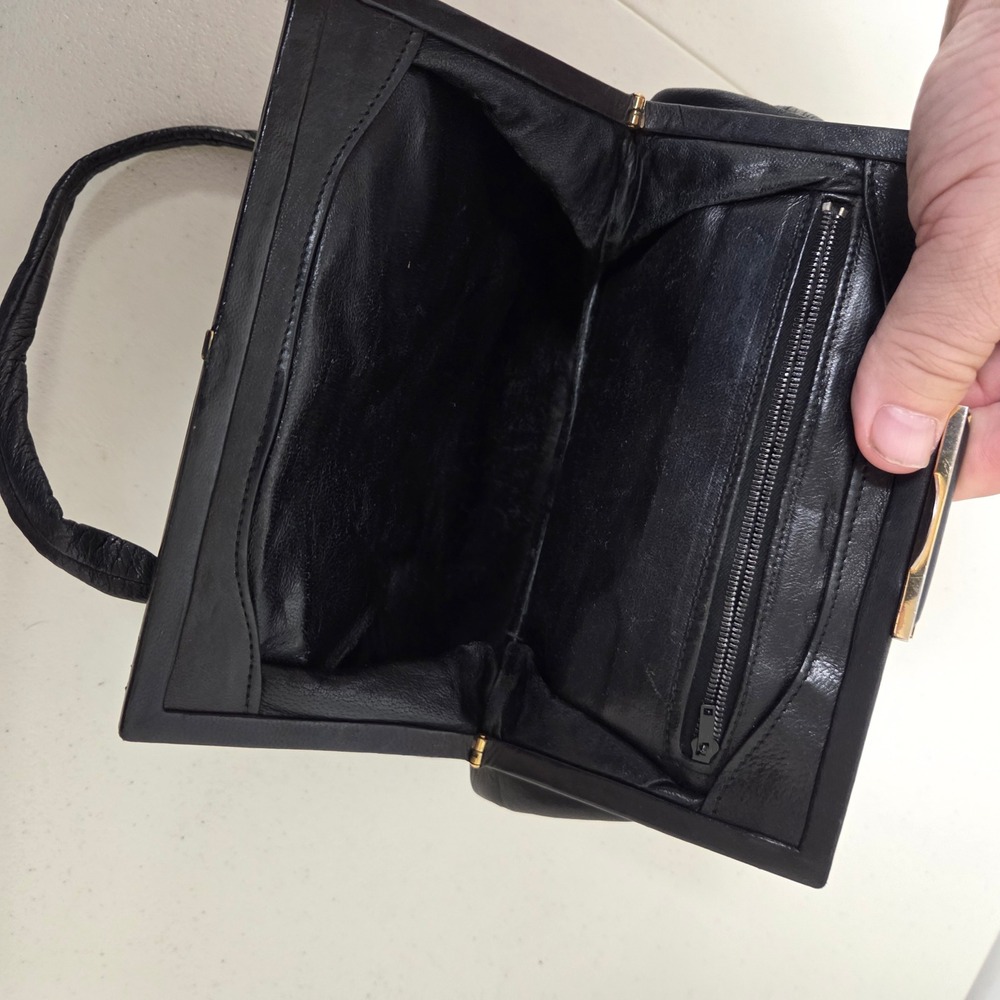 Vintage Black Leather Ruched Frame Handbag Gold Tone Clasp Retro Evening Bag - Picture 5 of 5